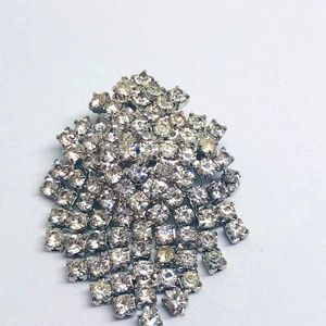 Vintage Rhinestone Articulated Brooch